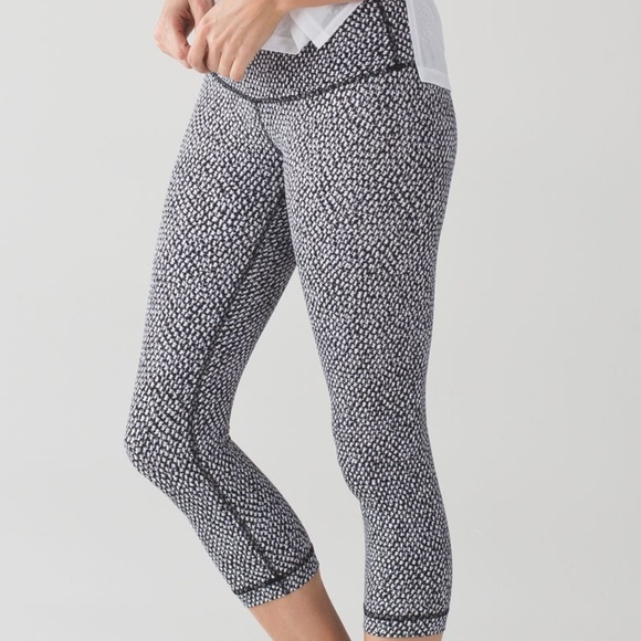 Lululemon Wunder Under Crop Scatter Star Arctic - Picture 2 of 8